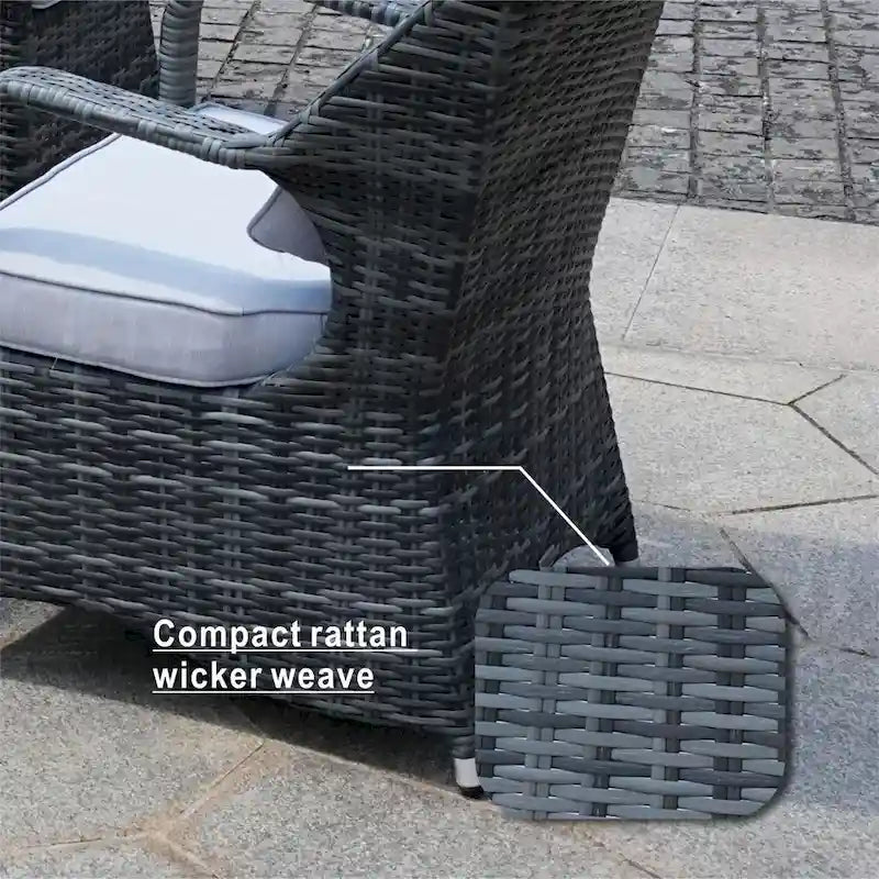 Ensemble de salle à manger d'extérieur en résine tressée 7 pièces avec 6 chaises - Non disponible