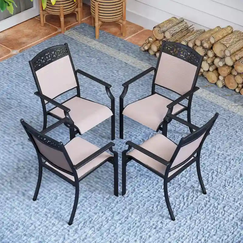 Ensemble de 4 chaises de salle à manger de patio PHI VILLA, fabriquées avec une structure robuste en aluminium et un tissu textilene respirant.